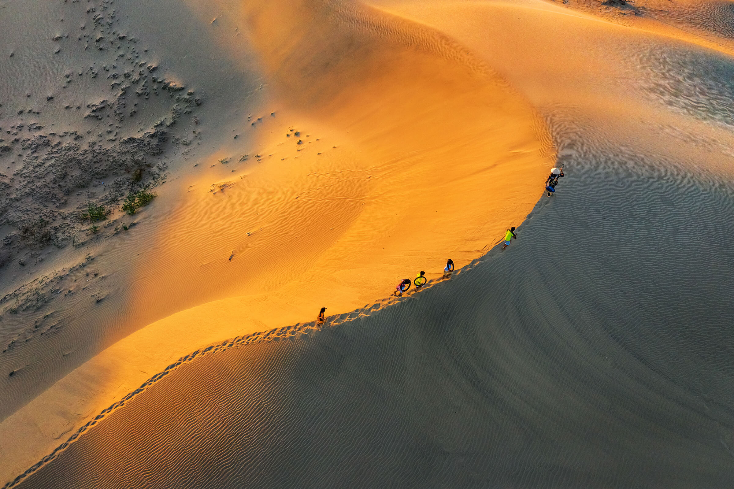 Adventure awaits on the sandy hills and dunes of Binh Thuan | Vietnam Tourism