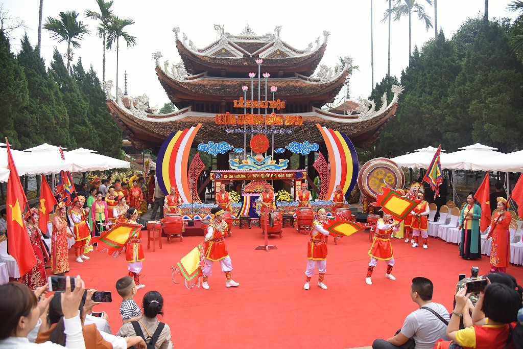 Huong Pagoda Festival | Vietnam Tourism