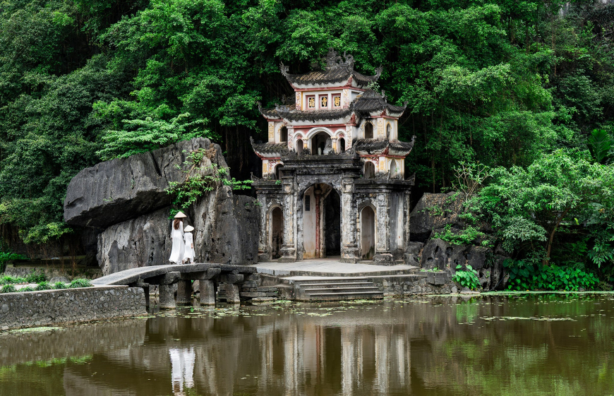 Bich Dong Pagoda